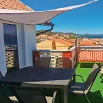 Awesome In With House Sea View *