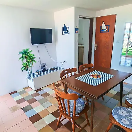 Awesome In With House Sea View טקון