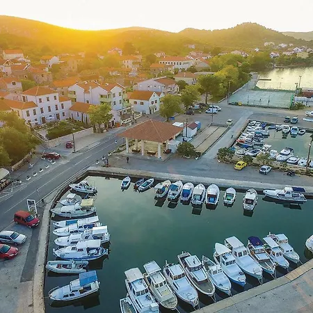 Awesome In With House Sea View *